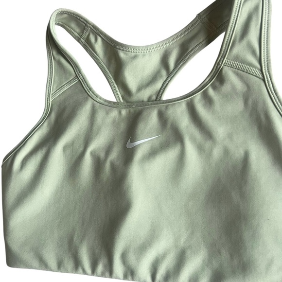 Nike Dri-FIT Racerback Sports Bra β Mint Green β Medium β Excellent Condition! - Picture 3 of 6